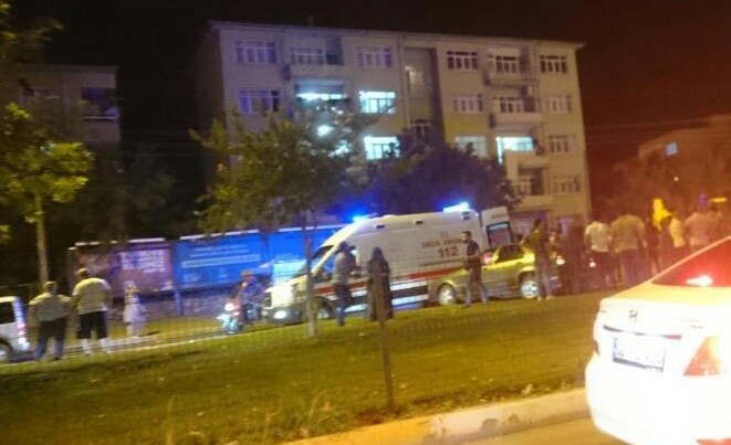 Adıyaman'da otomobil refüje çıktı: 3 yaralı